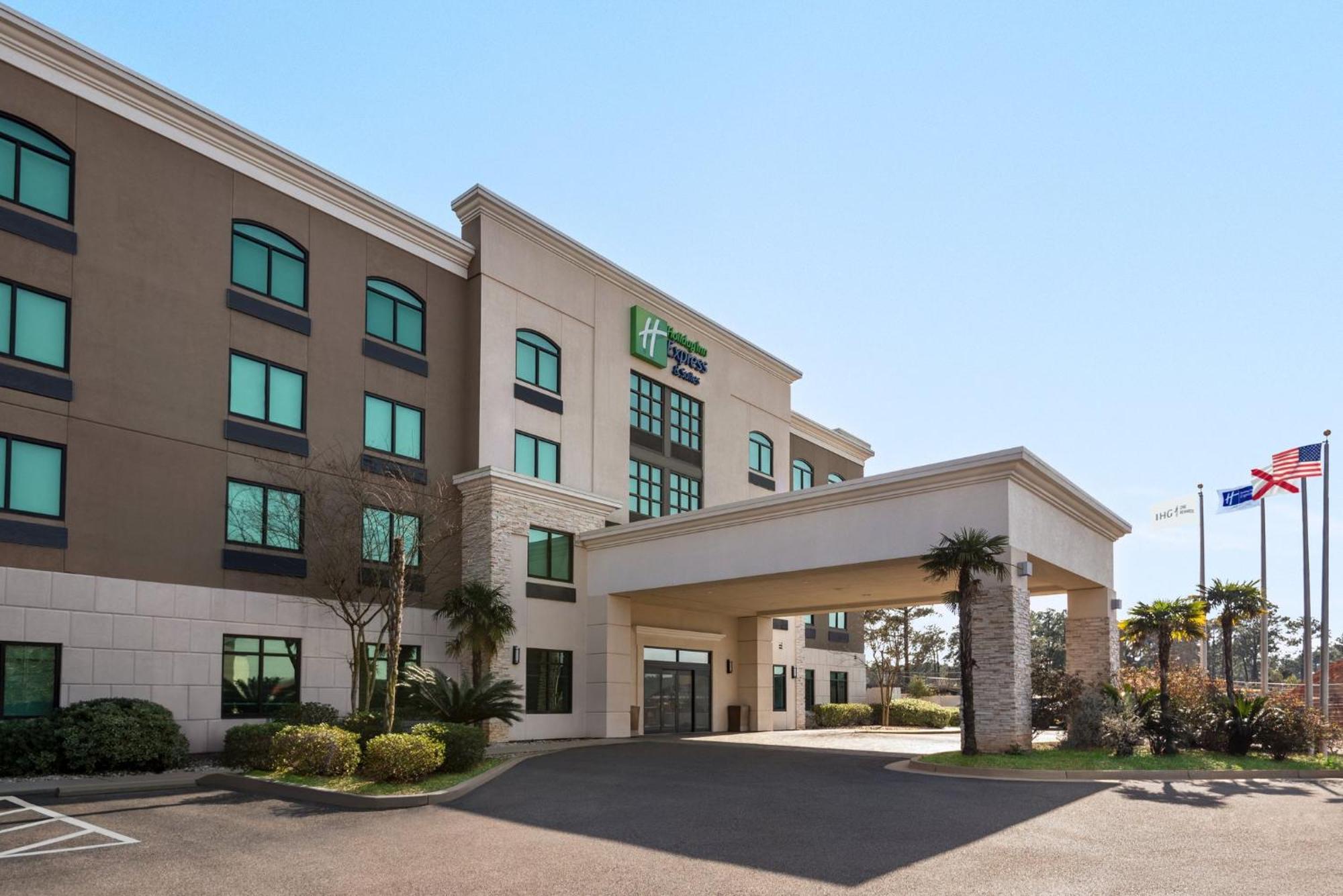 Holiday Inn Express & Suites Mobile West I-10 By Ihg Tillmans Corner Dış mekan fotoğraf