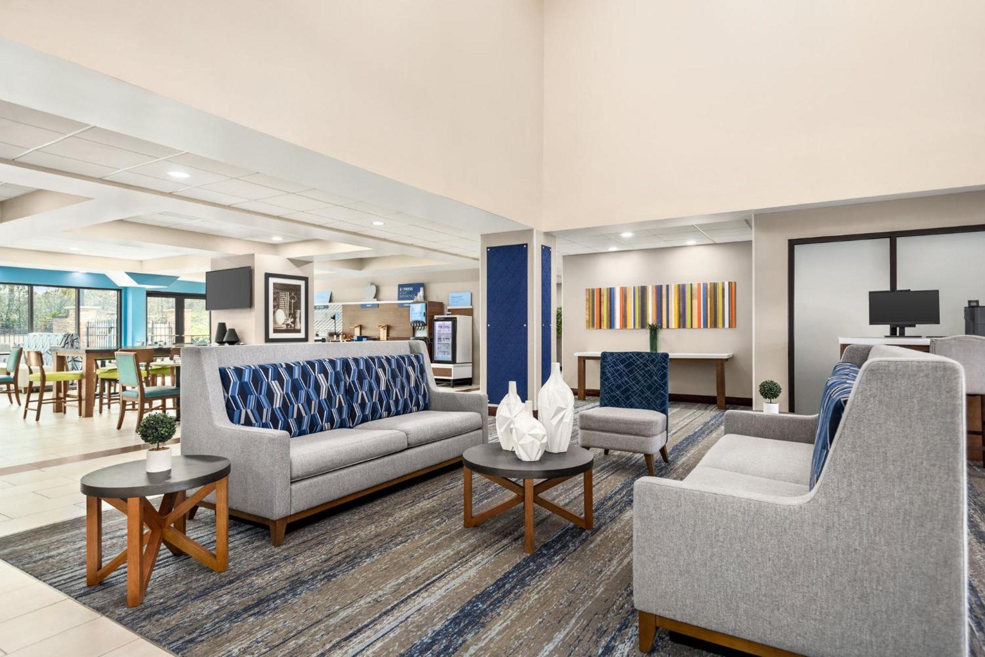 Holiday Inn Express & Suites Mobile West I-10 By Ihg Tillmans Corner Dış mekan fotoğraf